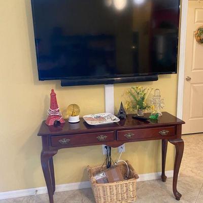 Wall Mount TV