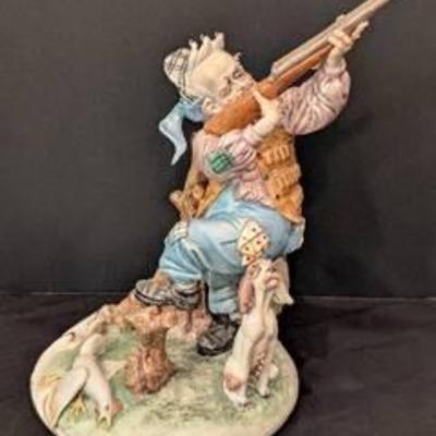 Cacciatore Italian Ceramic Figurine by Tiziano Galli.

Measures 7” wide and 10” high.