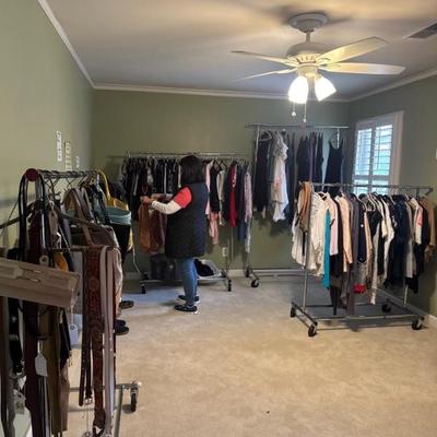 Women's Clothing and Purses (M-XXL)