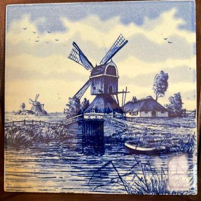 Delft tile 