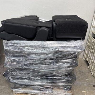 #2804 • (12) 2020 - 2023 Ford Explorer Rear Seats on Pallet
