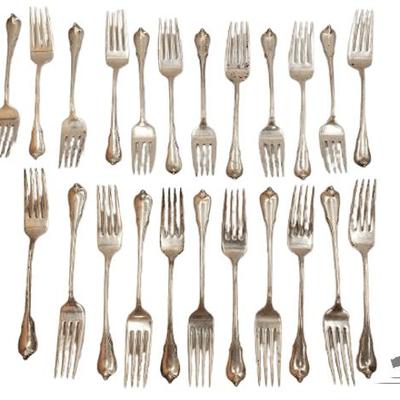 #902 • (23) Sterling Silver Forks, 990g
