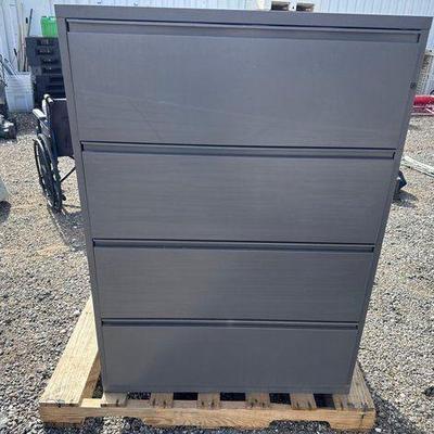 #90020 • Metal Filing Cabinet
