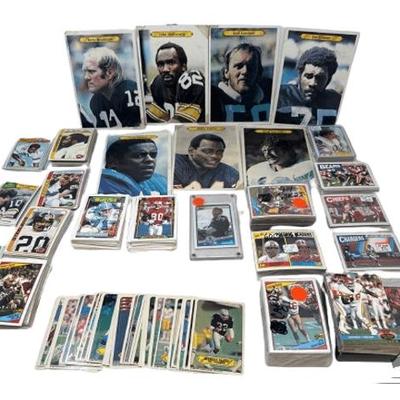 #2538 • TOPPS Football Trading Cards

