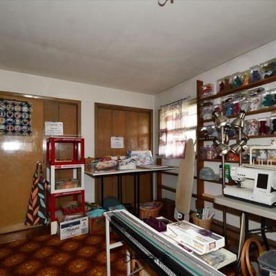 1060 craft room