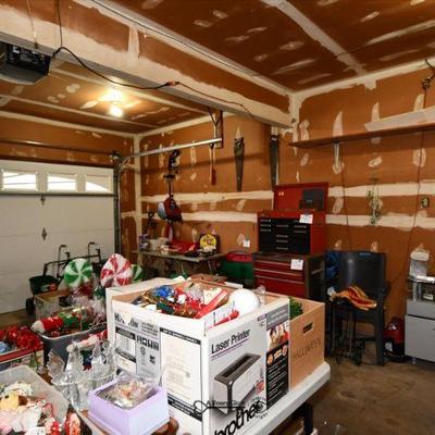 1744 garage