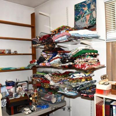 1096 craft room