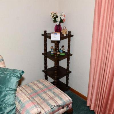 068 family room