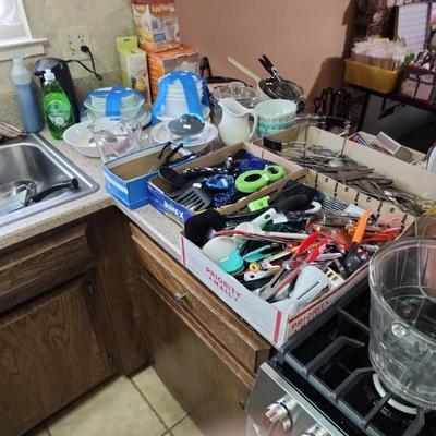 Estate sale photo