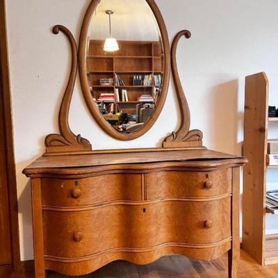 Antique American Birdseye Maple Vanity Dresser w/ Mirror	
