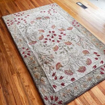 Pottery Barn Hand-Tufted Wool Rug – Floral Design	