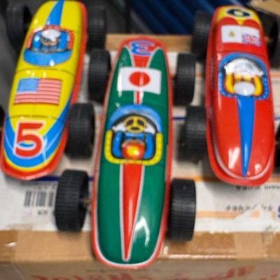 SCH015 - Vintage Tin Cars Japan made 
