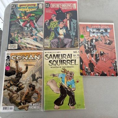 SCH042-Collection Of Comics