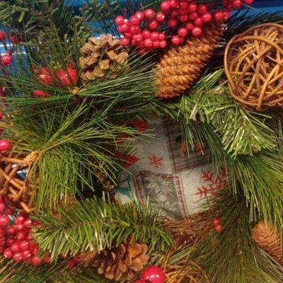 SCH124 Assorted Christmas Decor