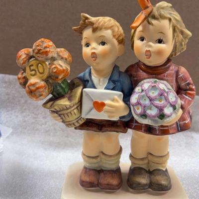 SCH519 MI Hummel Figurine 