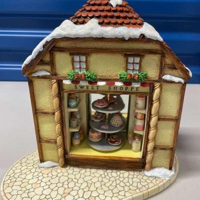 SCH501 - Vintage Hummel Music Box & Night Light “The Bakery Display”