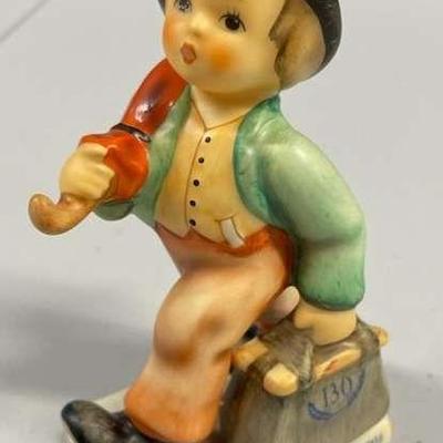 SCH527 - Goebel Hummel “Merry Wanderer”