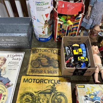 Estate sale photo
