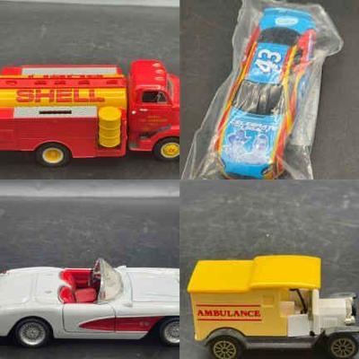 (4) Vintage Toy Cars
First Gear 1/34 Scale 28-0105 1952 GMC Fuel Tanker Shell Oil Company Mint
Vintage plastic toy ambulance 
2008 #43...