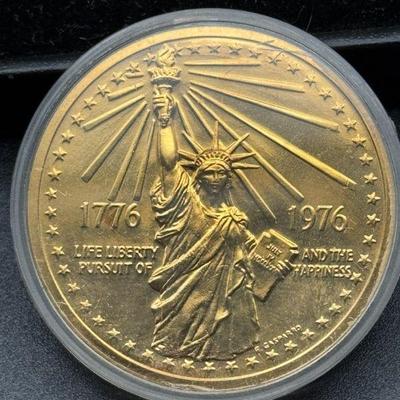 American Revolution Bicentennial Collectible Medallion
