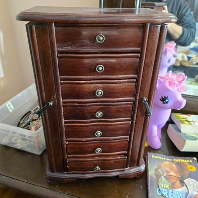 Jewelry stand