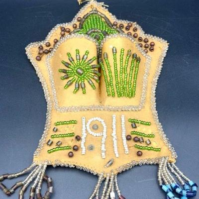 ANTIQUE NATIVE AMERICAN BEADED WALL HANGING MATCH HOLDER 1911
