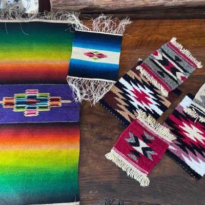 Santa Fe Design Table Toppers
