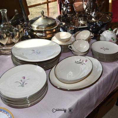 322 dining room
