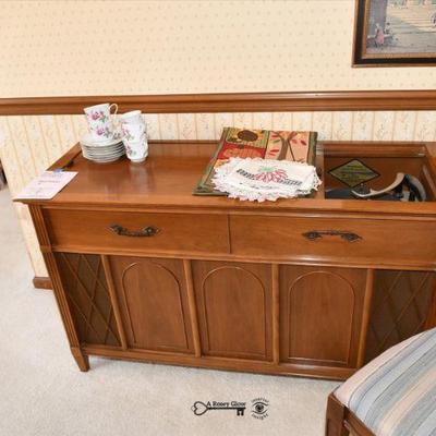037 some highlights naperville estate sale