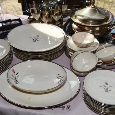 035 some highlights naperville estate sale