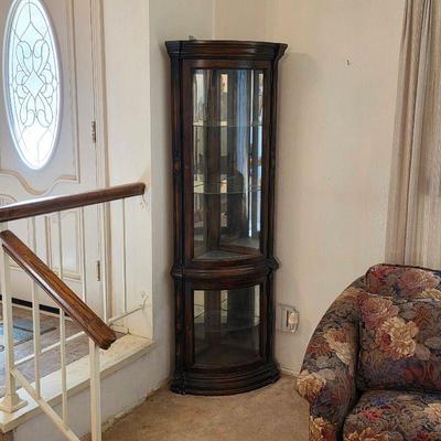 Corner curio cabinet