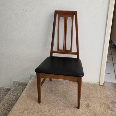 Young Manufacturing mid century modern chair