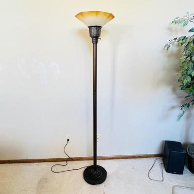Floor lamp 