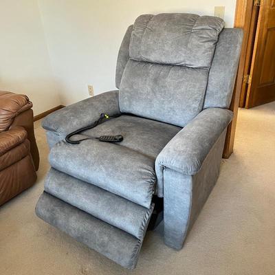 La-Z-Boy power lift recliner