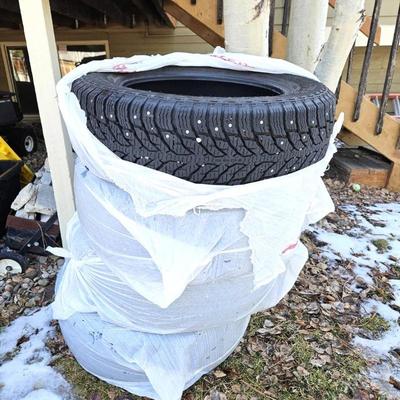 Snow tires