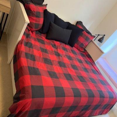 White Wooden Platform Bed Frame w/ Storage Drawers	