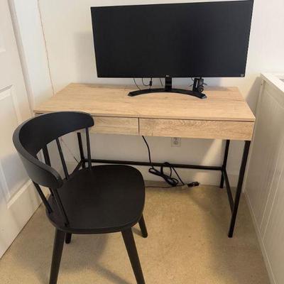 Home Office Setup: LG UltraWide Monitor, Desk & Chair	