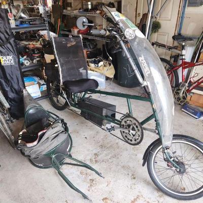 Custom Built Easy Racer Hub Motor Electric Recumbent Bike 48 Volt. Cruises at 35mph. Fits up to 6'2" size 10.5 Shoes, fits no...