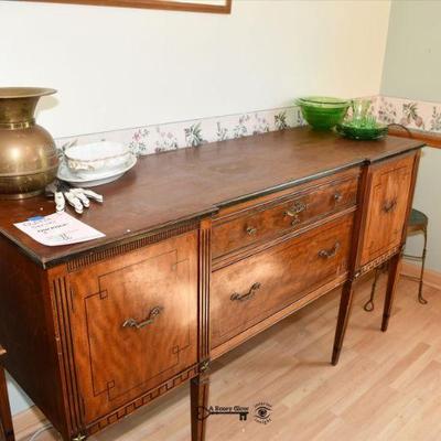 080 dining room
