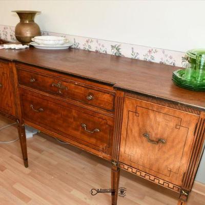 081 dining room