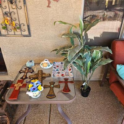 Outdoor Plants/Pottery/Art