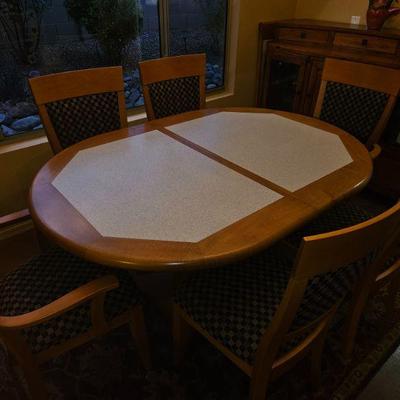 Table & Chairs