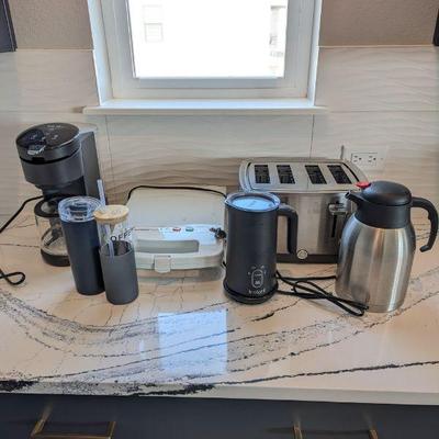 Lot #28 - Kitchen Appliance Auction Lot - Instant Coffee Maker, GE Toaster, Toastmaster Waffle Maker & More