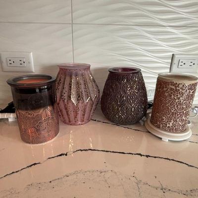 Lot #39 - Home Fragrance and Decor Lot - Scentsy and Pink Zebra Wax/Candle Warmers, and Accessories.