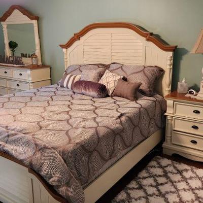Beautiful White Wood Bedroom Suite