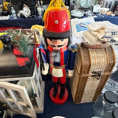 Sale Photo Thumbnail #592
