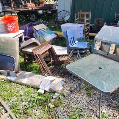 Estate sale photo