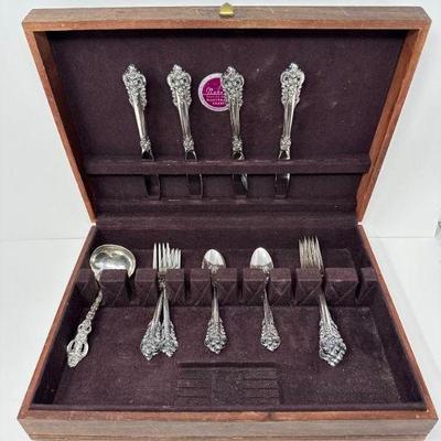 International Sterling Silver 17-Piece Flatware Set	