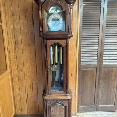 Howard Miller Grandmother Clock – Carved Wood Case, Pendulum & Chimes	