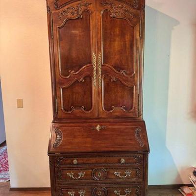 Henredon Extra Tall French Style Walnut Secretary Desk – Lighted Hutch	